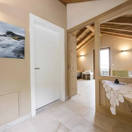Rugiada Villa *